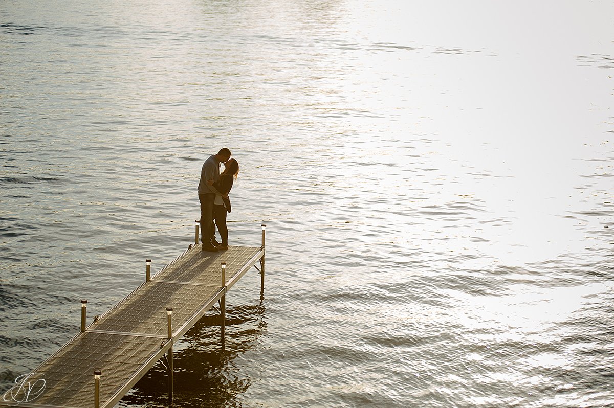 gorgeous engagement sunset photo, saratoga lake sunset