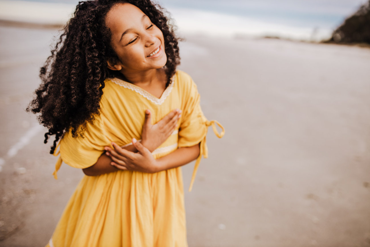 How to Take Beautiful Candid Family Photos (and Avoid Meltdowns in the Process)