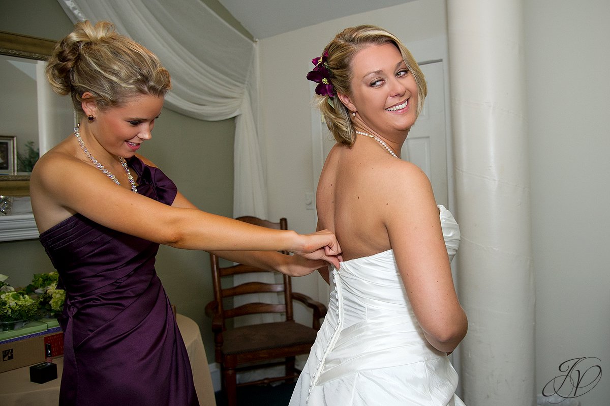 Saratoga Wedding Photographer, Longfellows, wedding dress on photos, wedding gown photos