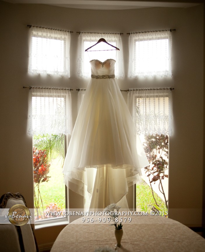 Brownsville Wedding Photographer, Wedding Dress Photography , JoBenavi Photography