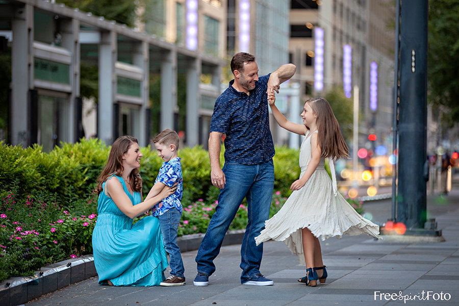 Christmas Minis 2023 Mossy Tree, Spring TX Photographer
