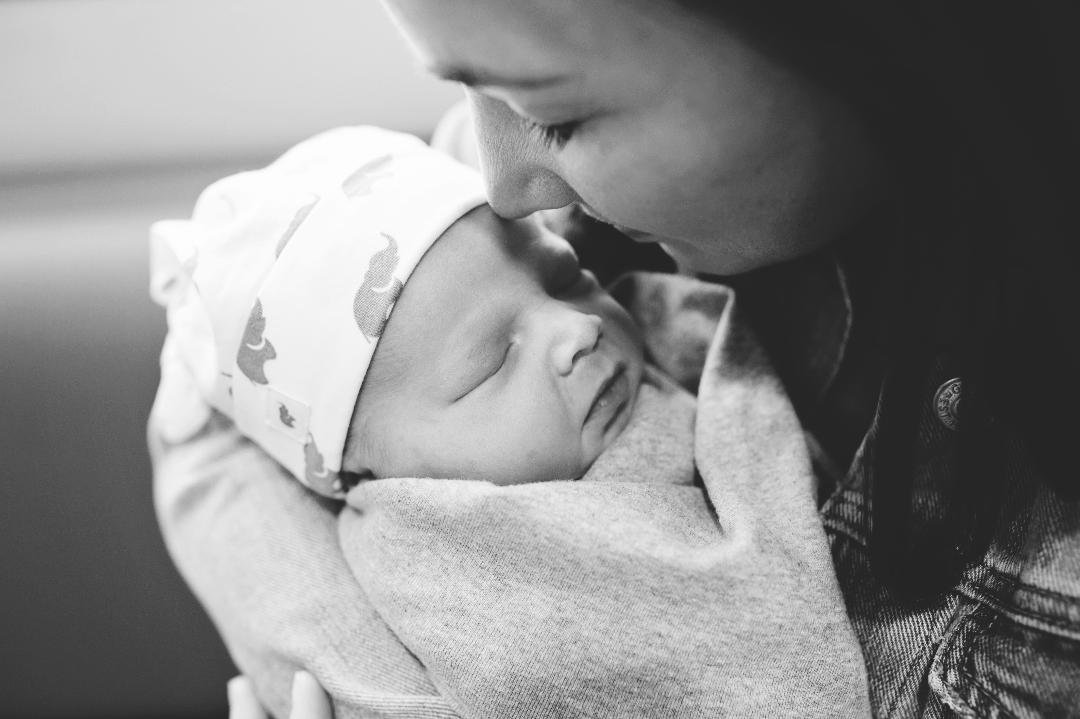 Northern Utah Maternity Photography with TWINS!