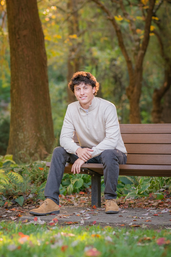 Discovering the Latest Makeup Trends of 2024: A Glamorous Journey