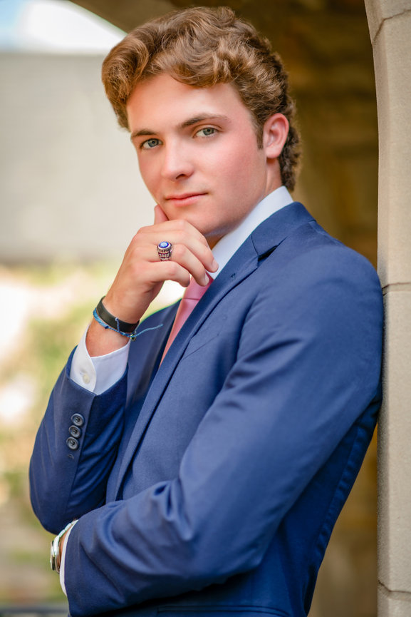 Discovering the Latest Makeup Trends of 2024: A Glamorous Journey