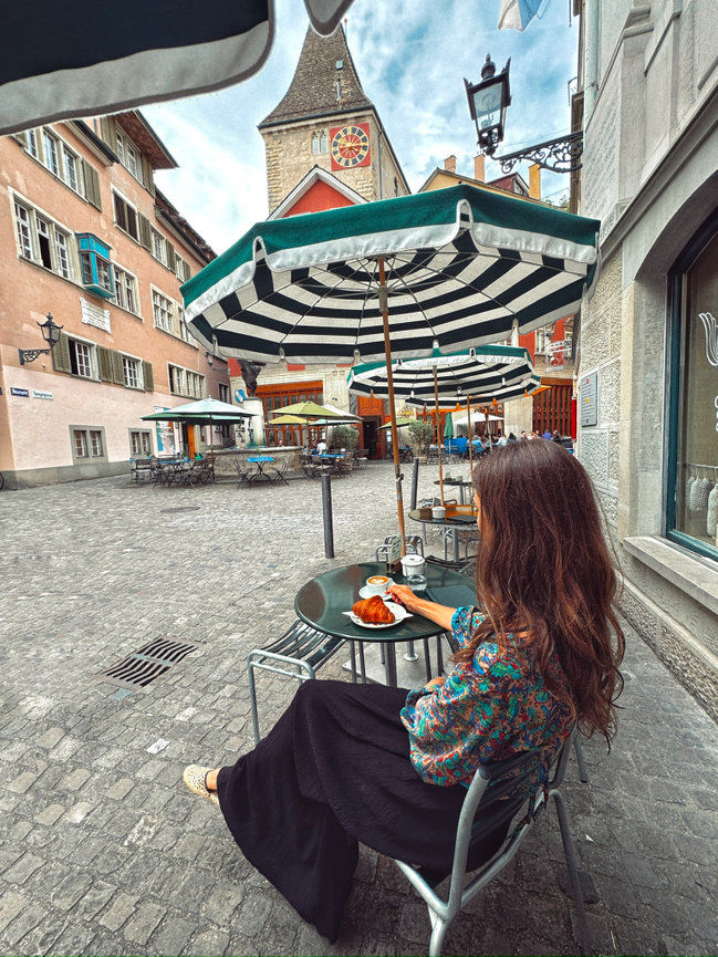 What Spring Teaches Me About Letting Go (And Holding On)