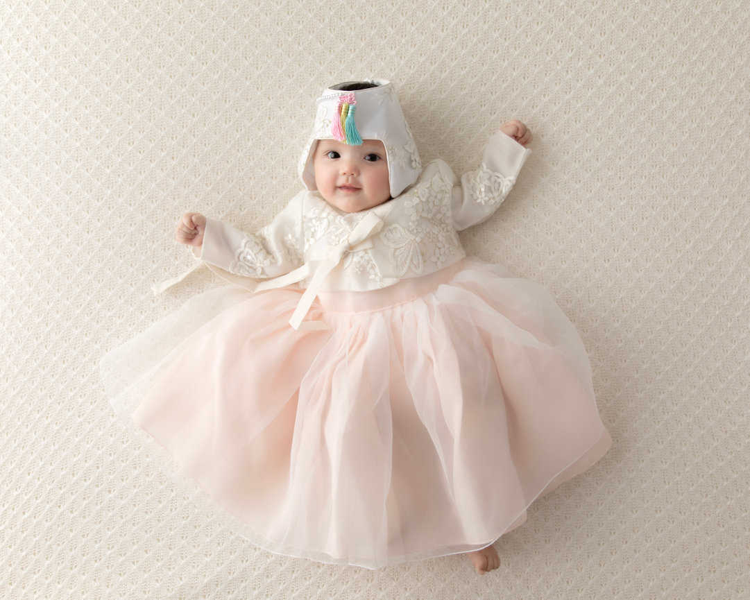 Beautiful newborn baby boy, Santa Monica Newborn Photographer