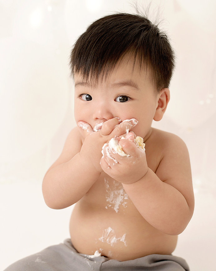 Beautiful newborn baby boy, Santa Monica Newborn Photographer