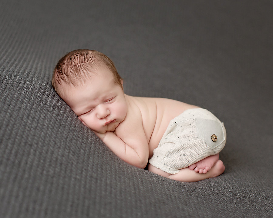 Woodland Hills Newborn Baby Photographer