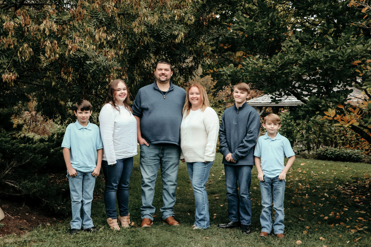 FAMILY SESSION OLD TOWN MAINE PHOTOGRAPHER