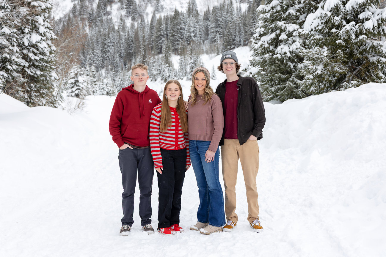 Newborn Lifestyle & Family Portraits in Midway, Utah