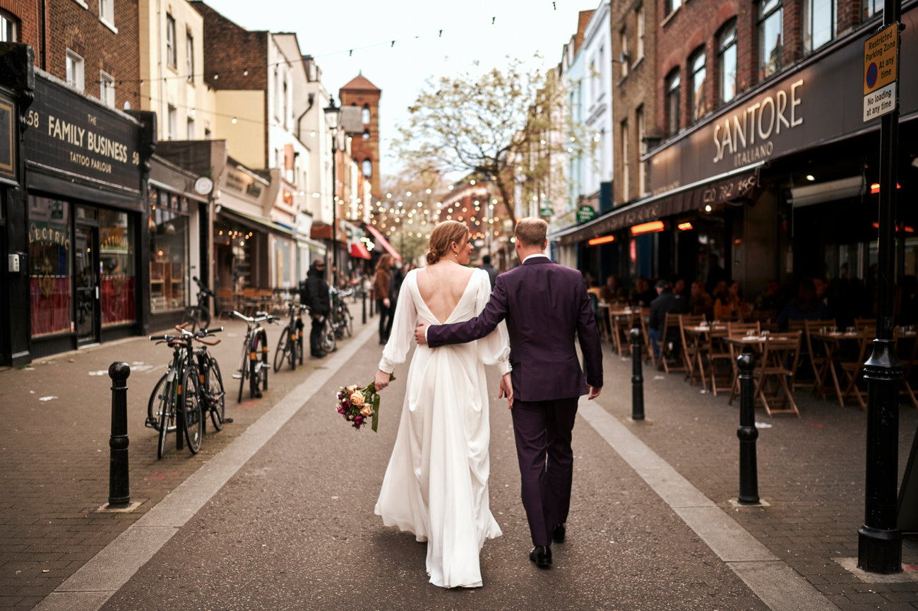 Gaynes Park Summer Wedding - Harriet & Ed