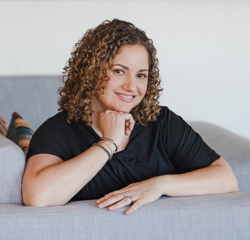 What to wear for professional headshot photos