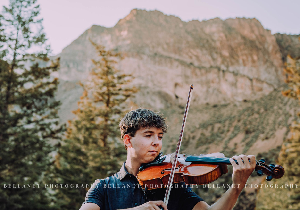 Nick and Eva Sweet Water Hollow Salmon Idaho Idaho Wedding