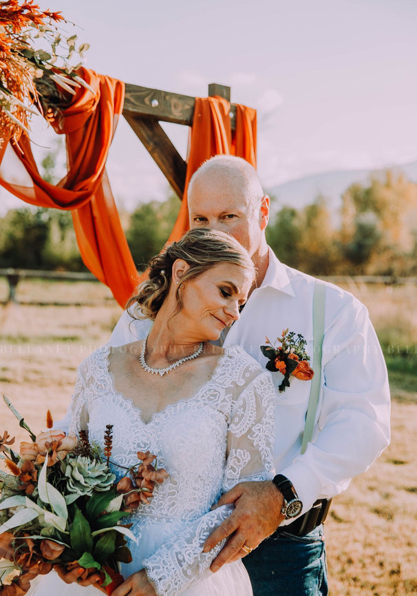Nick and Eva Sweet Water Hollow Salmon Idaho Idaho Wedding