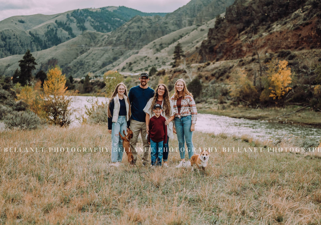 Nick and Eva Sweet Water Hollow Salmon Idaho Idaho Wedding