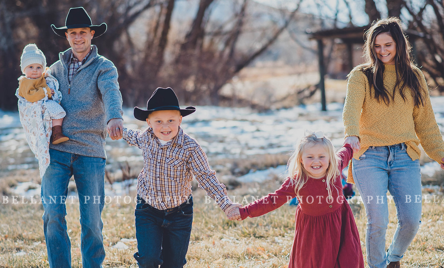 Taylor Family Family Photos in Salmon Idaho Family Photographer