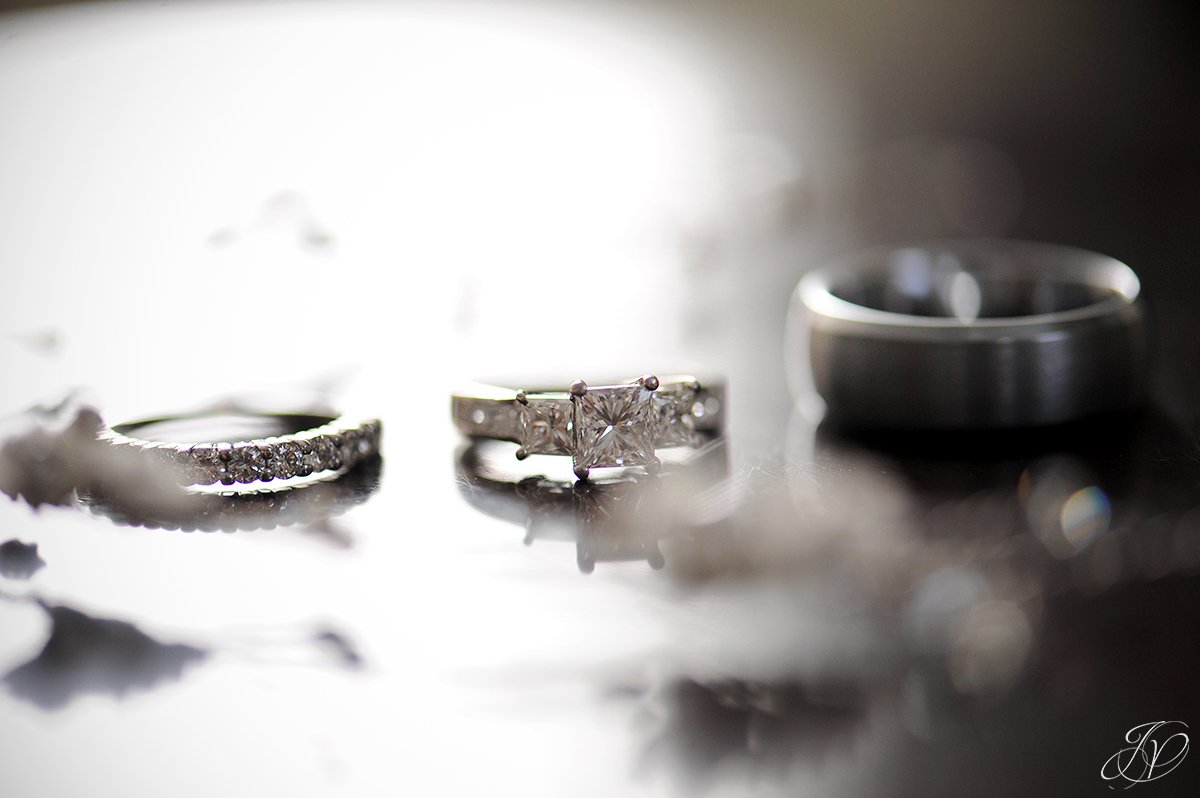unique wedding ring photo