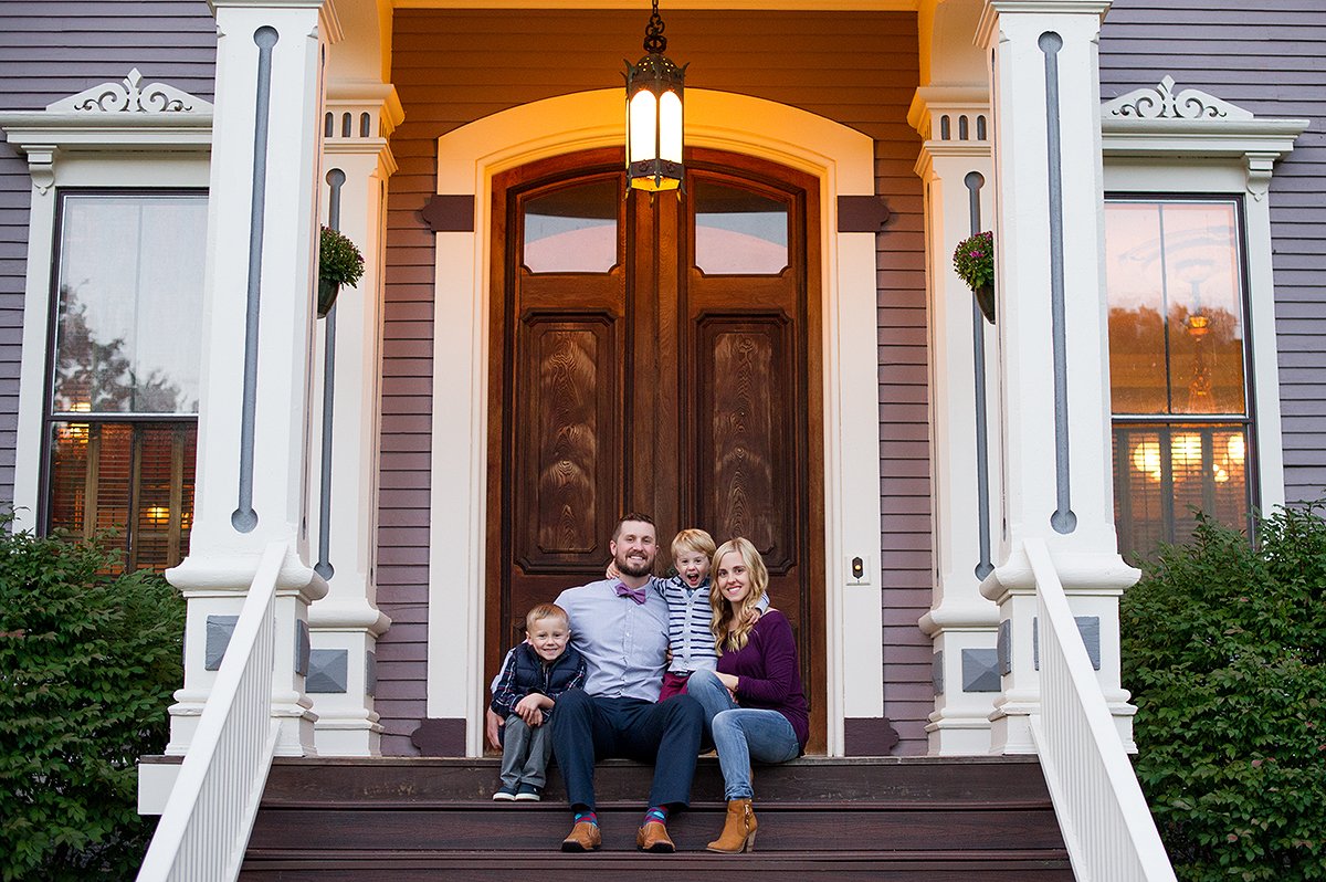 family fall portrait children victorian house portrait