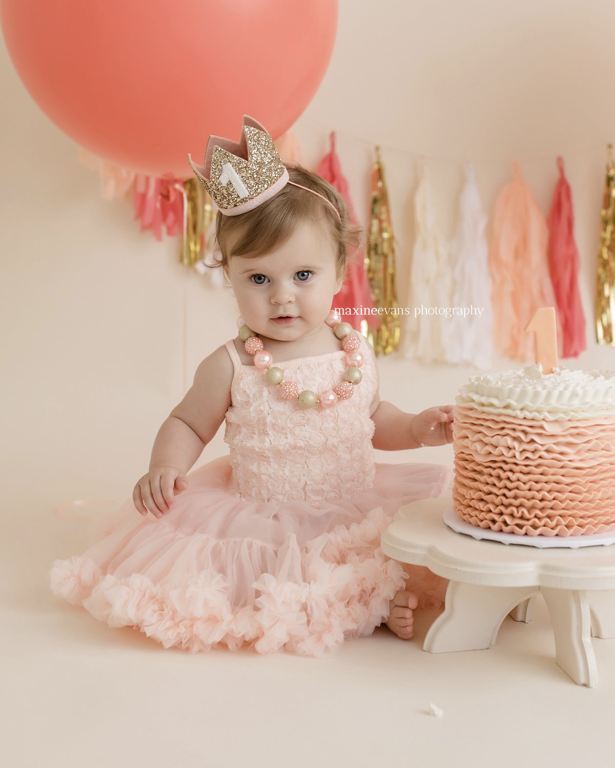 Cake Smash Photography in Los Angeles by Maxine Evans