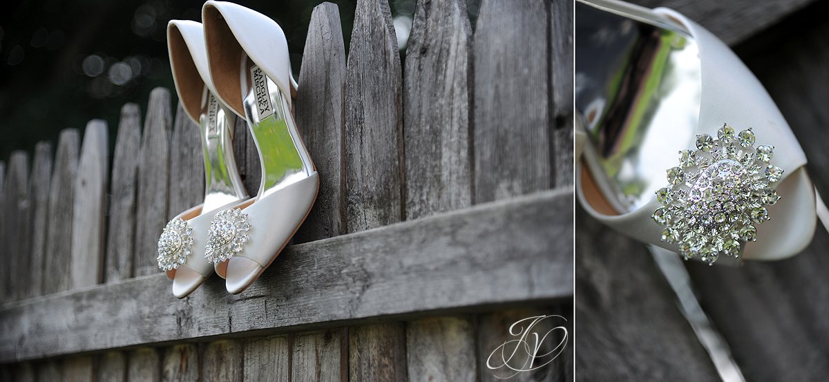 wedding shoes photo, Waters Edge Lighthouse, Schenectady Wedding Photographer,wedding detail photo