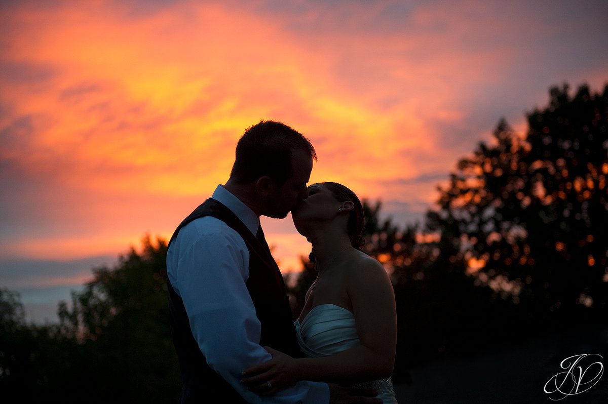 sunset photo with bride and groom, sunset photo with bride and groom, The Glen Sanders Mansion, Albany Wedding Photographer