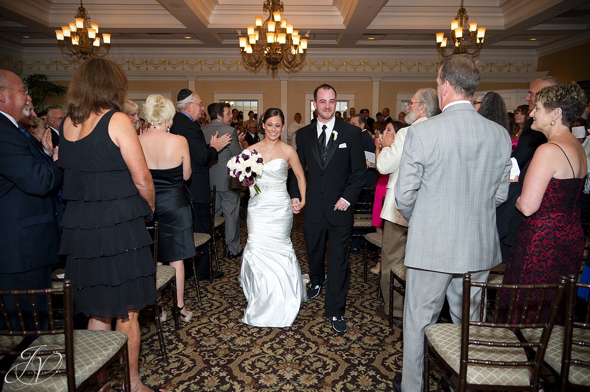 wedding ceremony photo, bride and groom in isle photo, The Glen Sanders Mansion, Albany Wedding Photographer