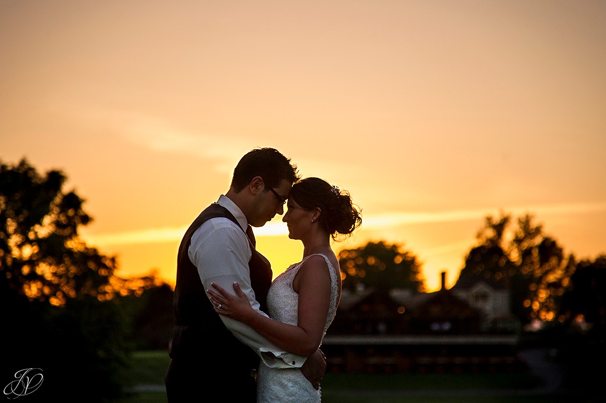 bride and groom sunset photo at shenandoah valley golf club