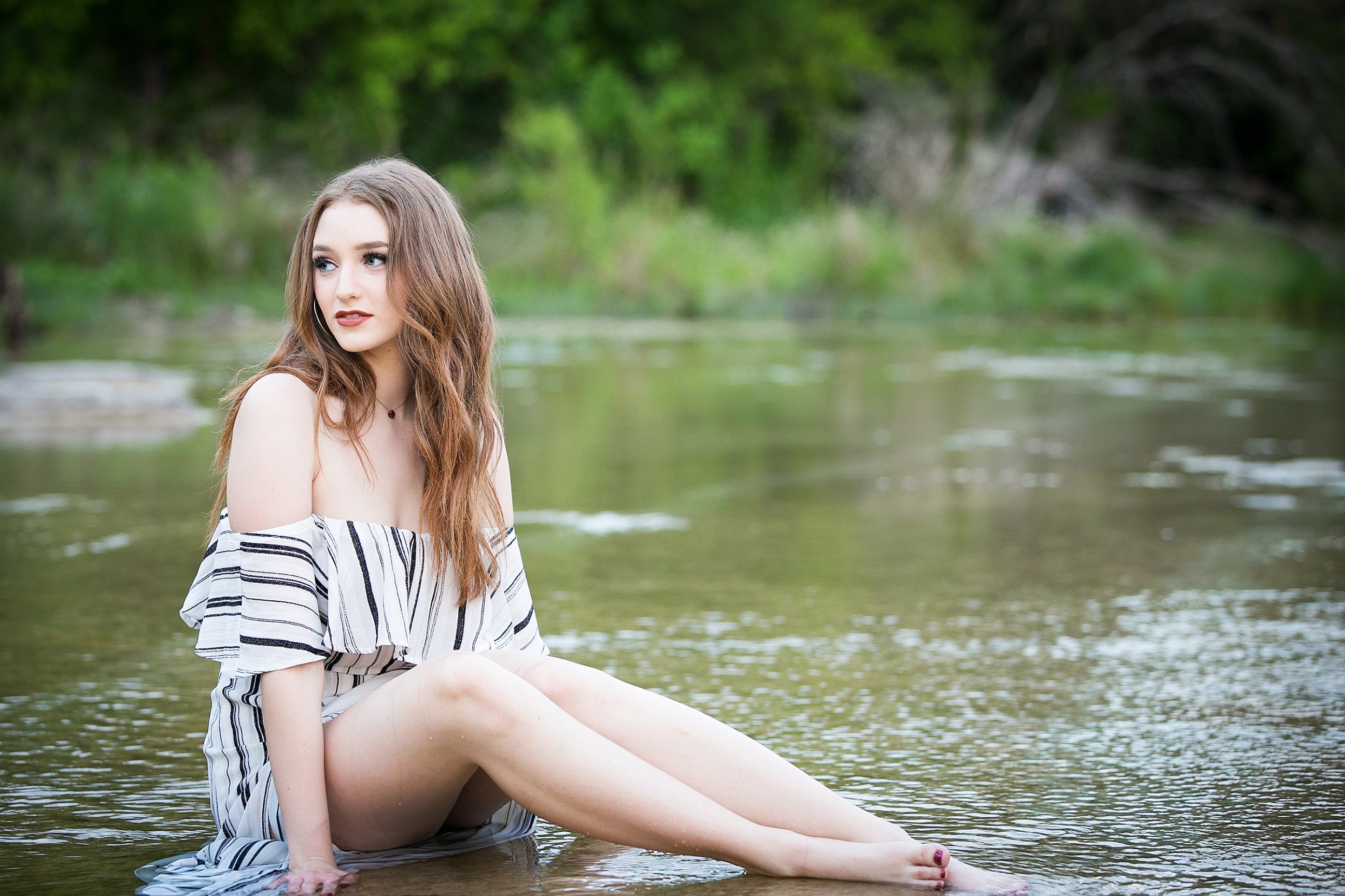 Senior water pictures Austin - Pflugerville high school senior pictures