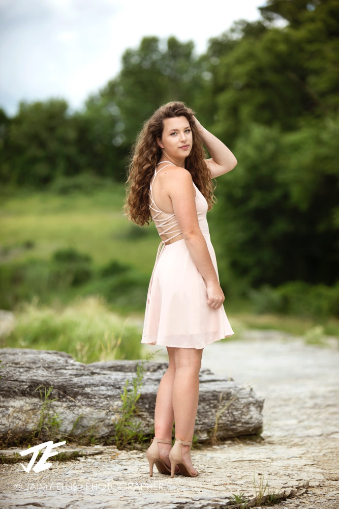 LAUREN - Iowa City Senior Session - Jaimy Ellis