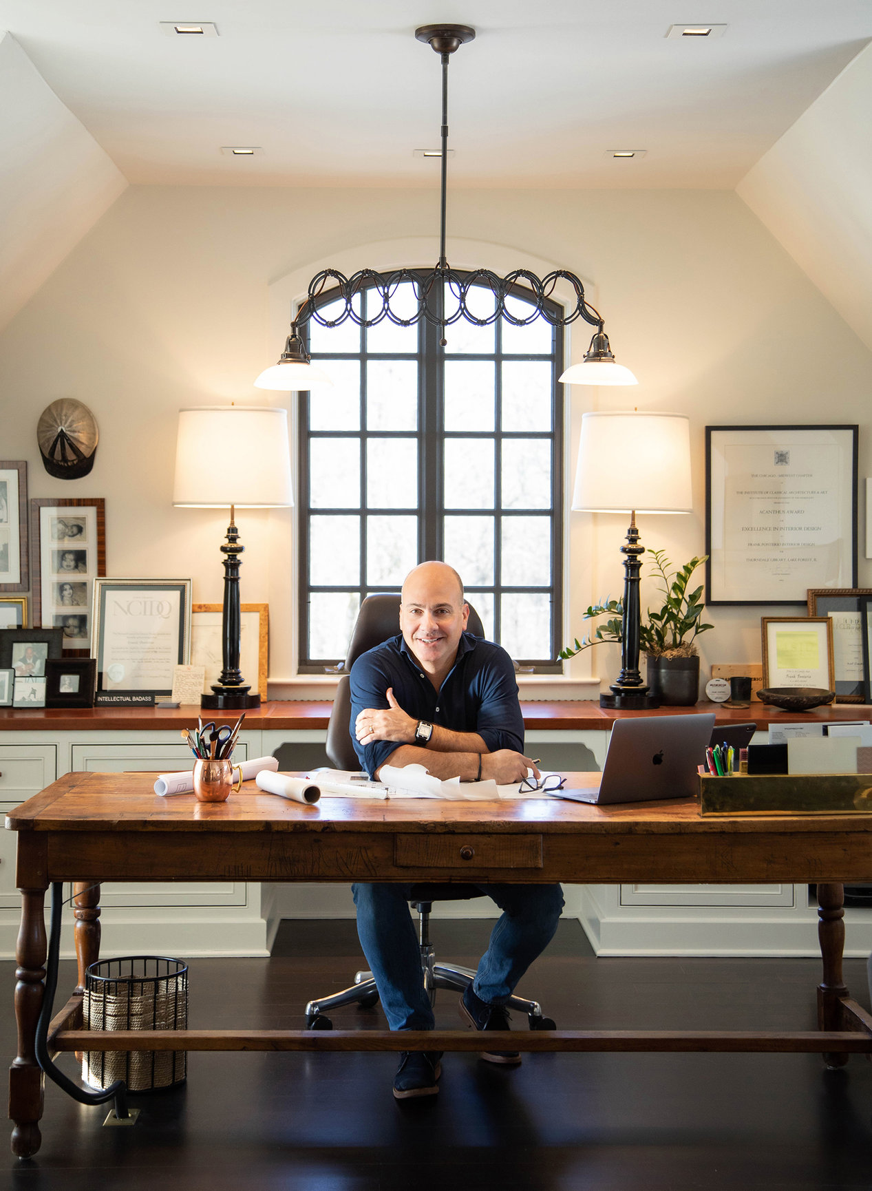 HEADSHOTS & PERSONAL BRANDING Light Drawn Studios, Inc.