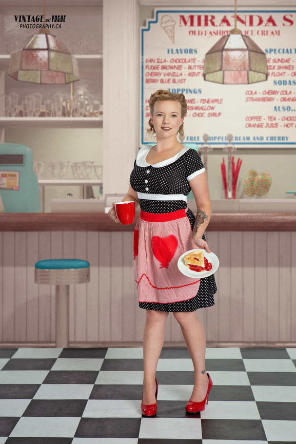 Winnipeg Mom And Me 50s DIner Photoshoot
