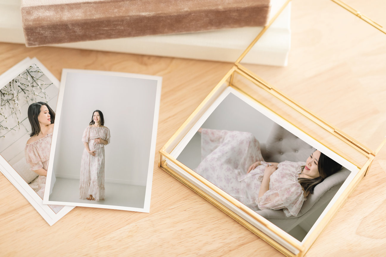 proof prints from a Minneapolis Maternity Photographer