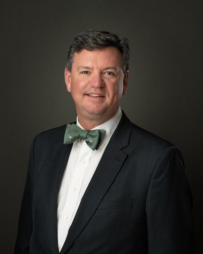 Professional headshots near Goose Creek