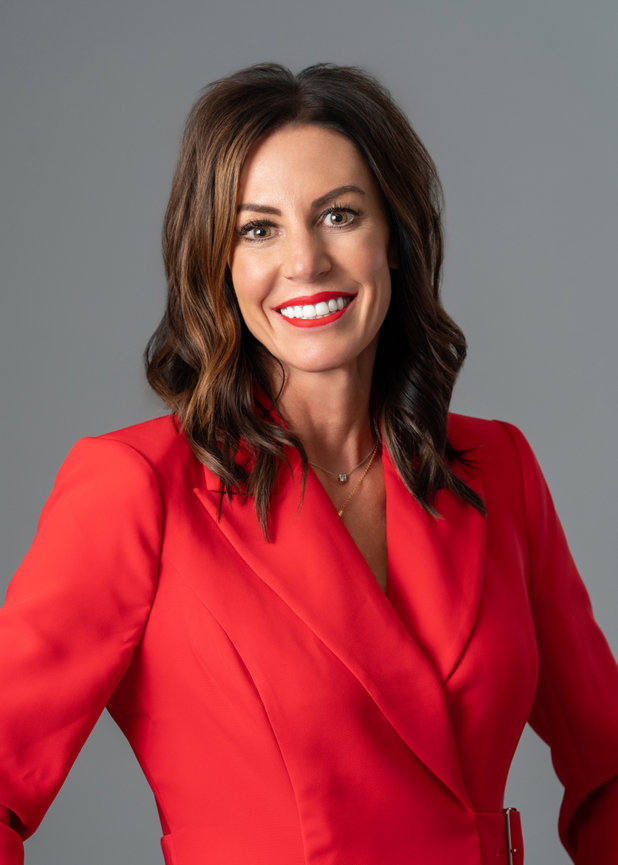 Enid Headshot Photographer Professional Studio by Dawn Muncy top best award winning