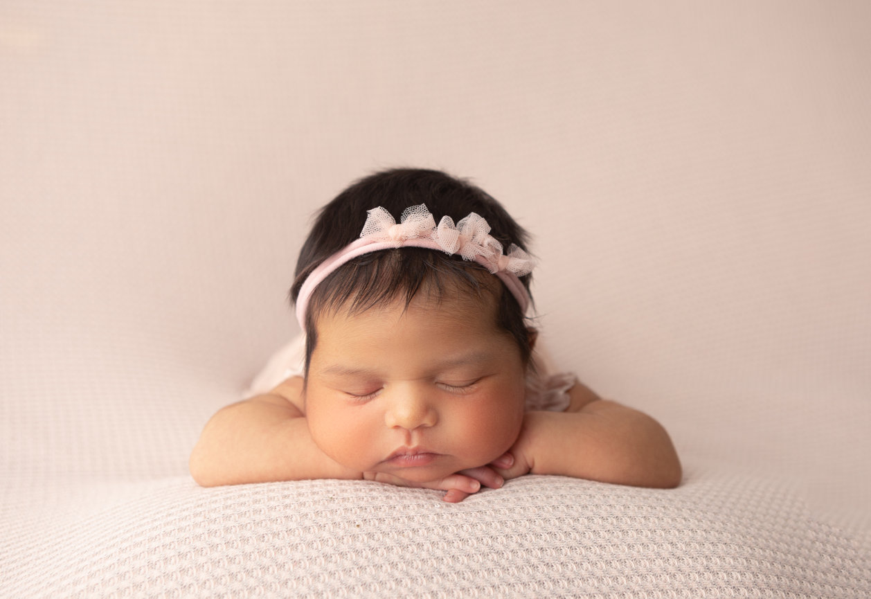 riverside newborn photographer, riverside newborn photography, riverside maternity photography, riverside baby photos, riverside newborn portraits,
