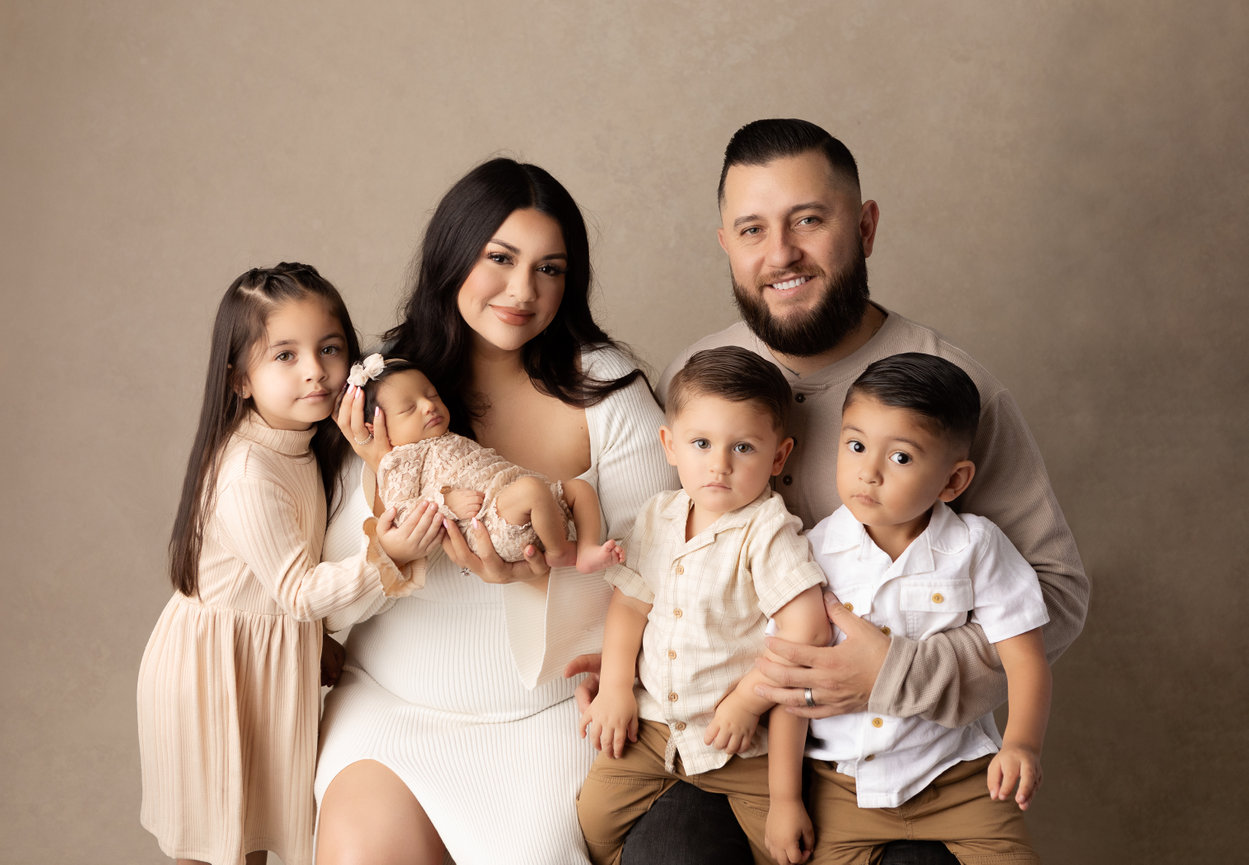 moreno valley newborn photographer,moreno valley newborn photographer, moreno valley newborn photography,  moreno valley baby photos, moreno valley maternity photography, moreno valley family portraits,