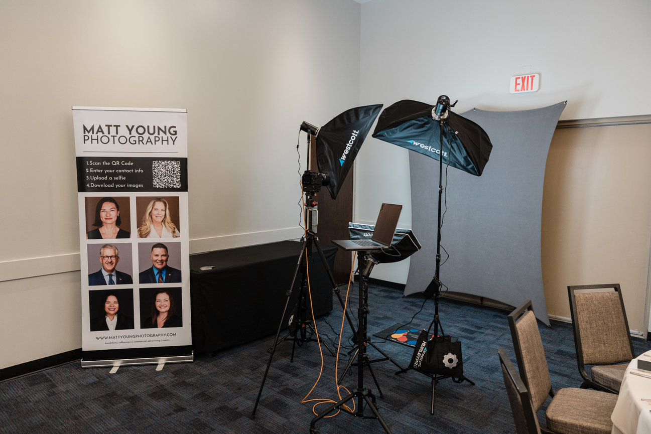 High-end studio lighting setup for event headshot booth at conference