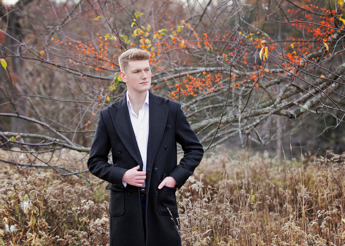 Timeless Portraits By Liz senior portraits in Pittsburgh, PA for a confident and memorable experience.
