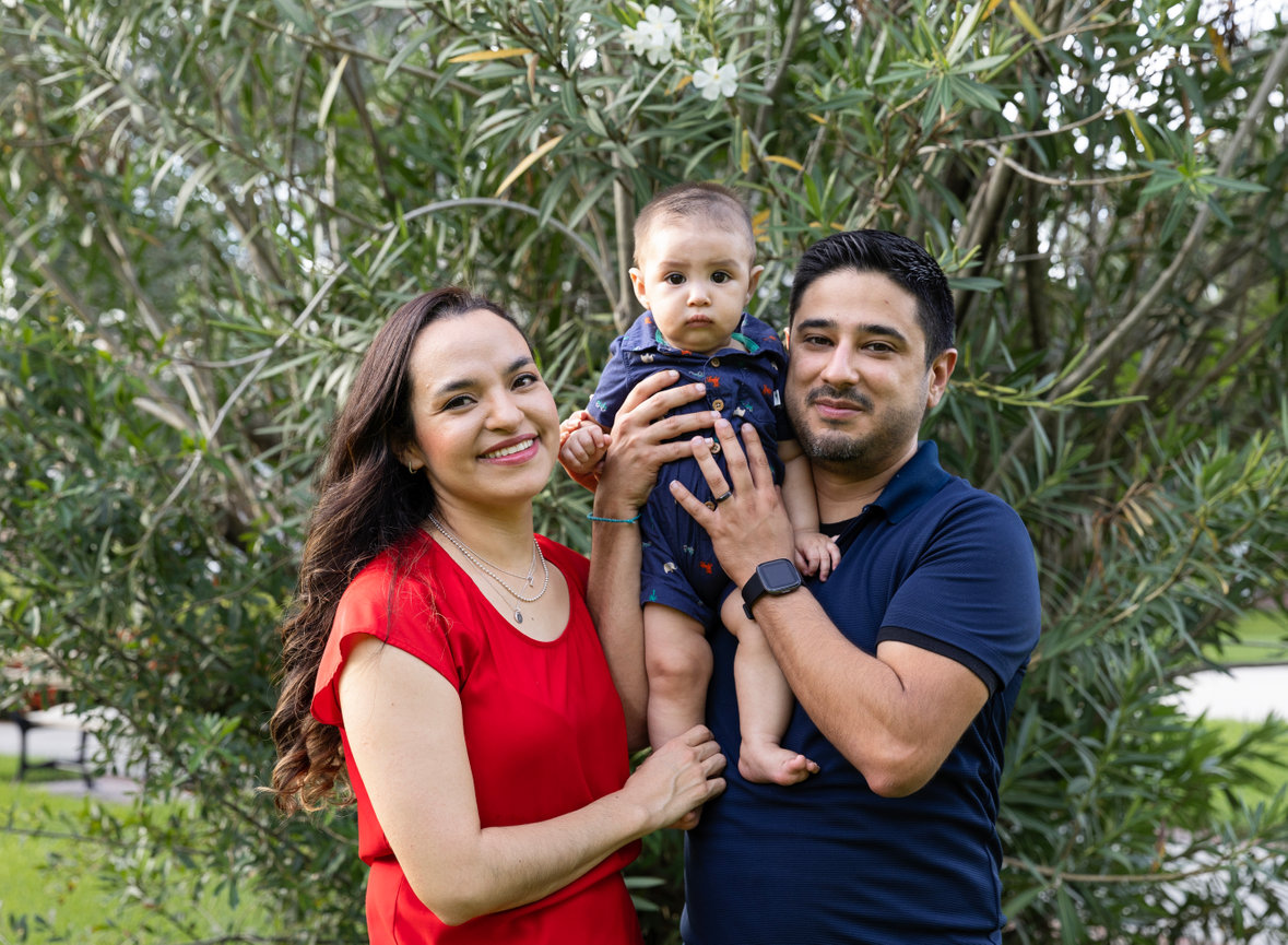 Family photoshoot at the park