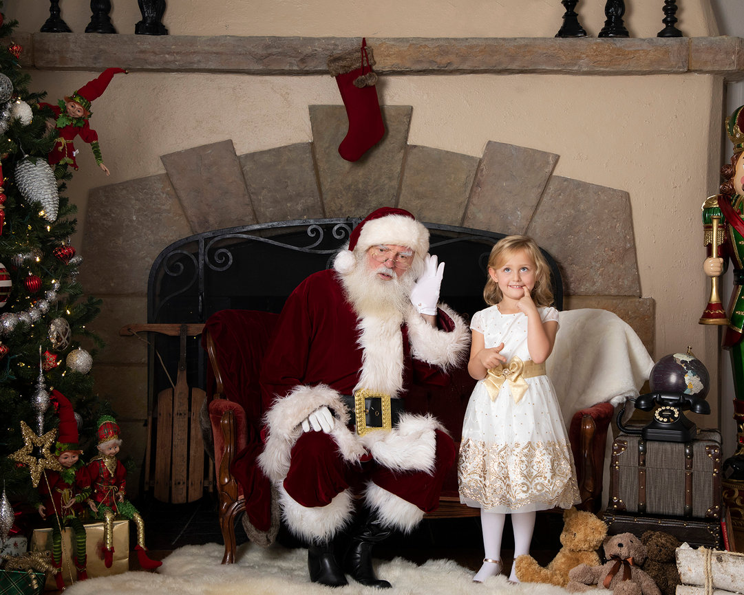 SANTA GALLERY Light Drawn Studios, Inc.