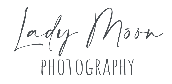 LADY MOON PHOTOGRAPHY LLC Logo