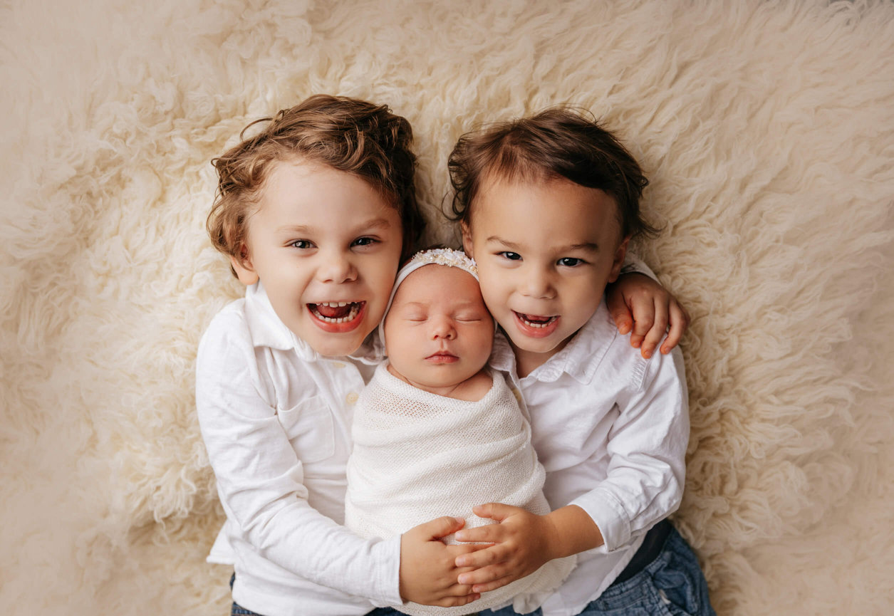 Newport Beach maternity photographer, Newport Beach newborn photographer, Newport Beach baby photographer, Newport Beach family photographer, portrait studio in Newport Beach CA