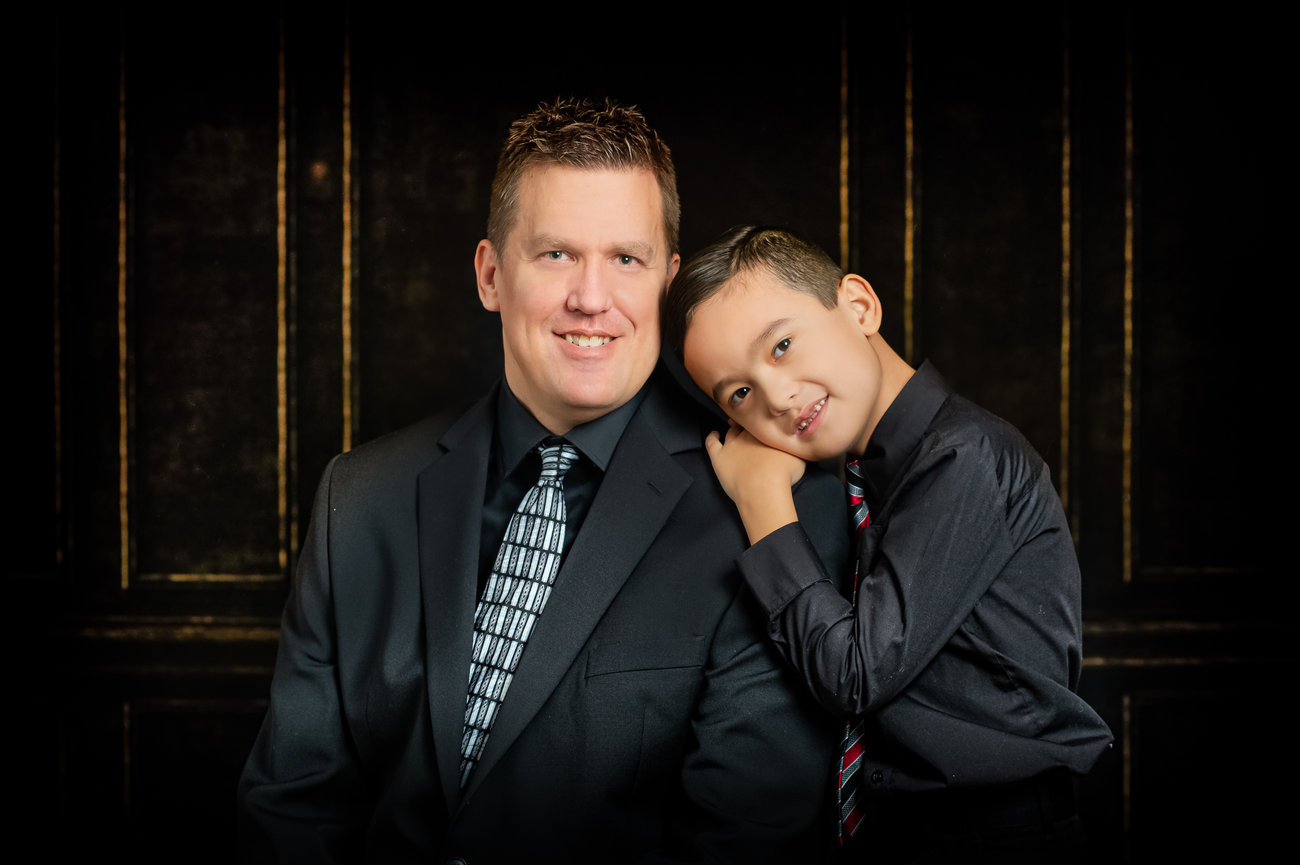 Portrait Day Booking for Songs of Life Photography in Belgrade, MT, featuring family lifestyle photography with an artistic and expressive approach.