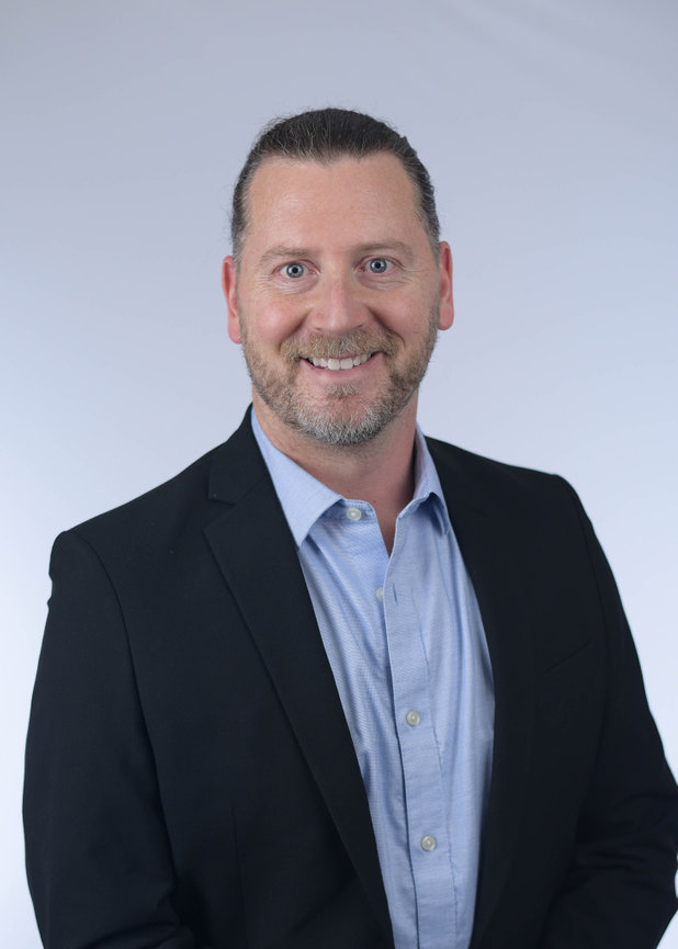 executive headshots Hickory NC, branding photographer North Carolina, Heidi Houser Photography headshots