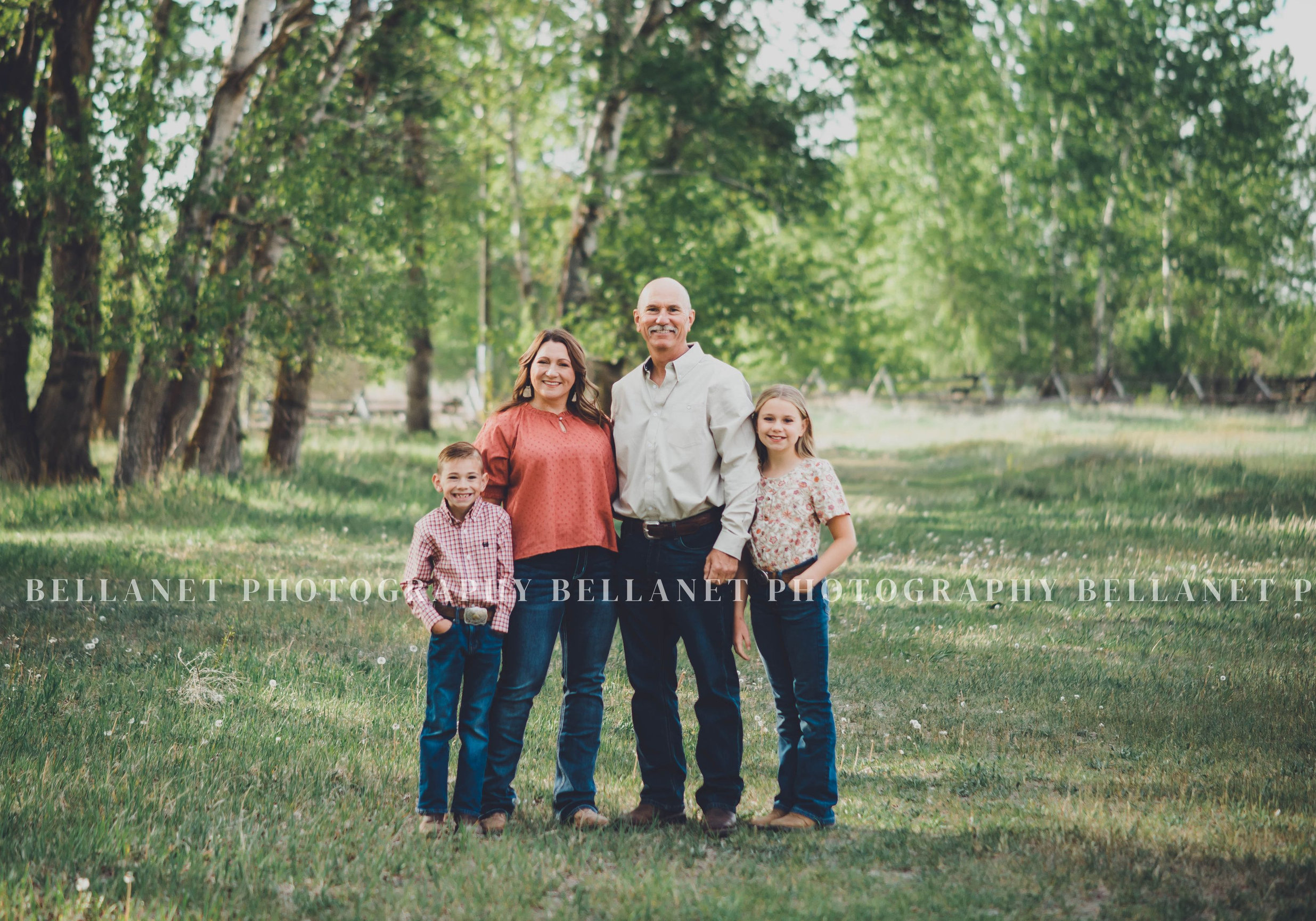 what-is-the-best-season-for-family-photos